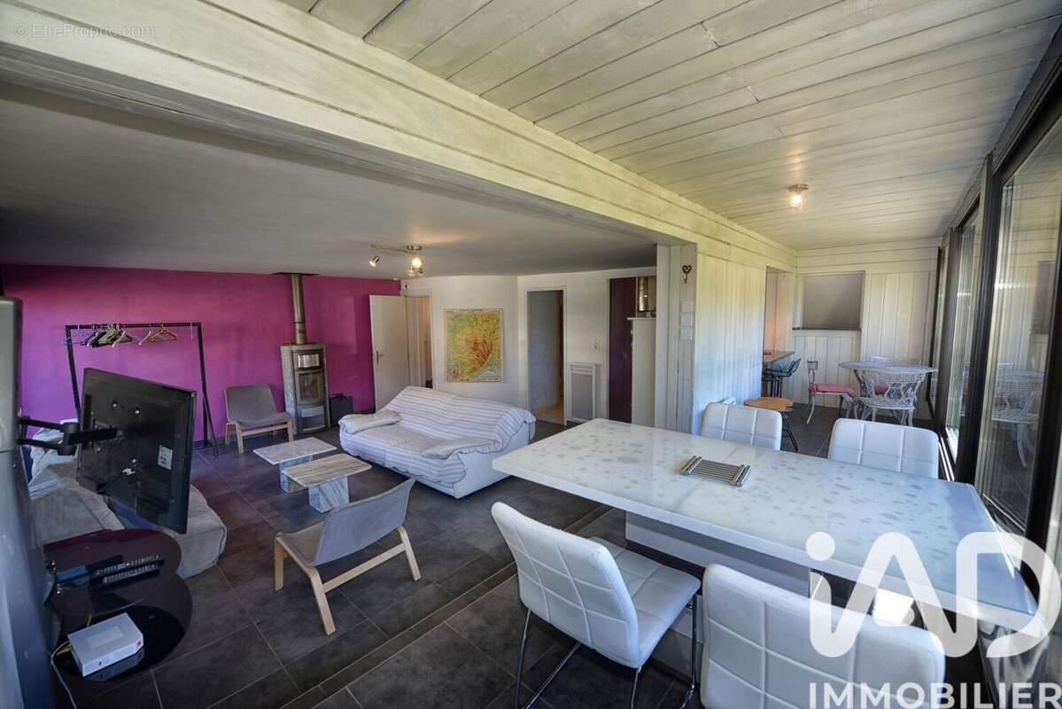 Photo 4 - Appartement à LAVEISSIERE