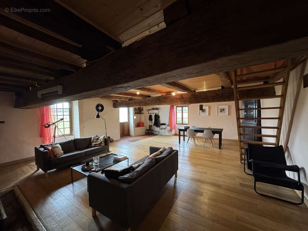 Maison 116 m² à Bessac  - photo 592