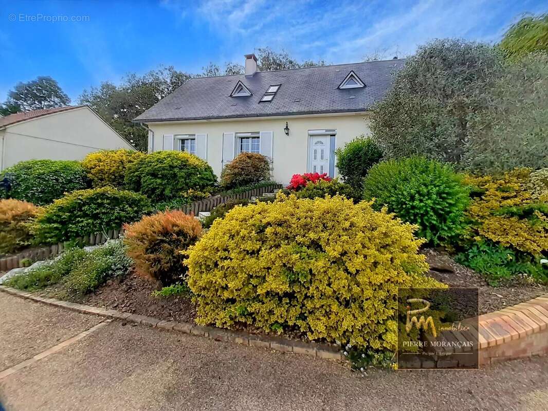Maison à LA CHAPELLE-SAINT-AUBIN