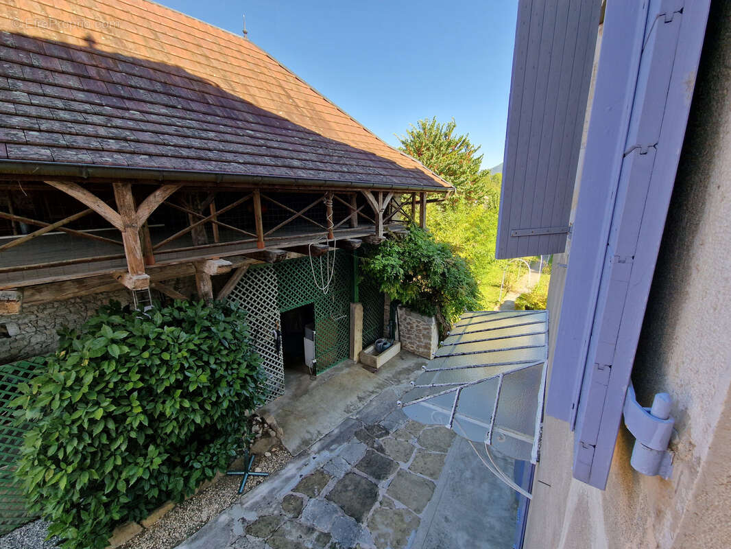 Maison à CEYZERIEU
