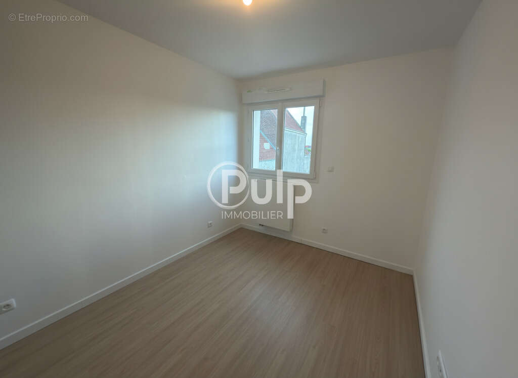 Maison à OSTRICOURT