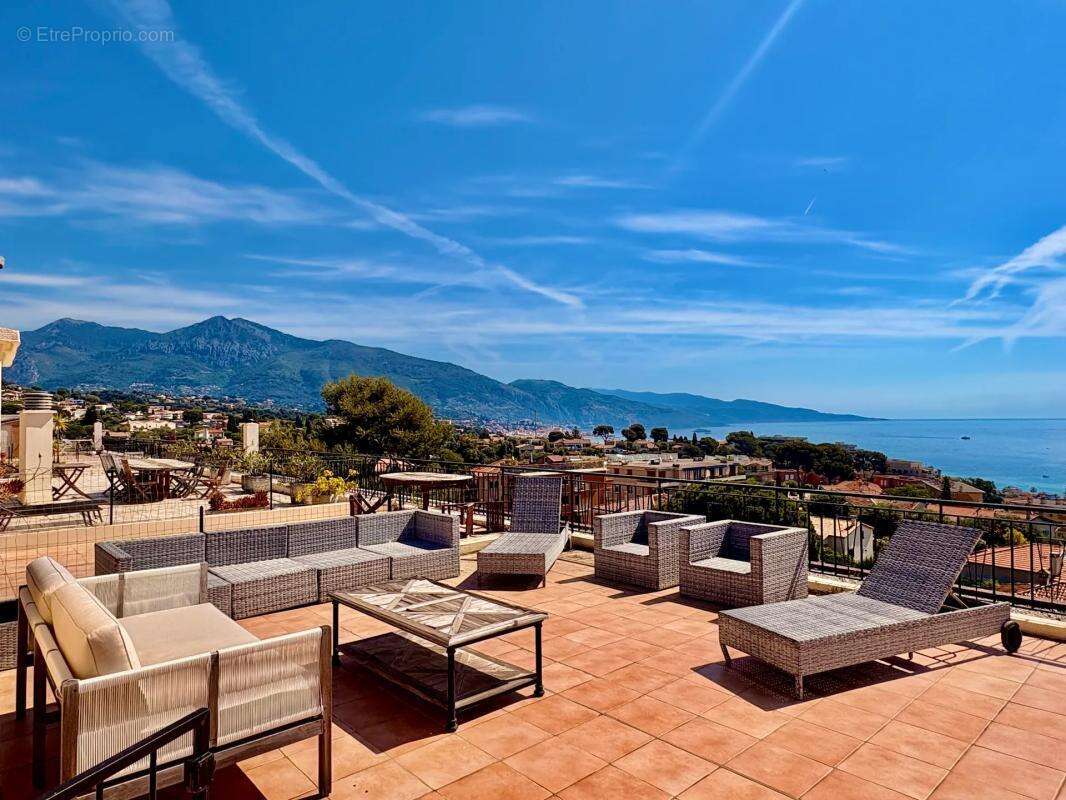 Appartement à ROQUEBRUNE-CAP-MARTIN