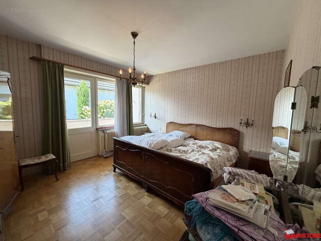 HÉSINGUE  Maison familiale avec fort potentiel d'aménagement - photo 8