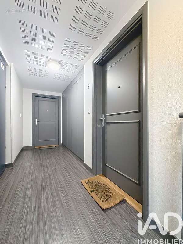 Photo 8 - Appartement à VERT-SAINT-DENIS