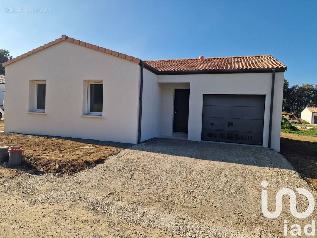 Photo 1 - Maison à MARTINET