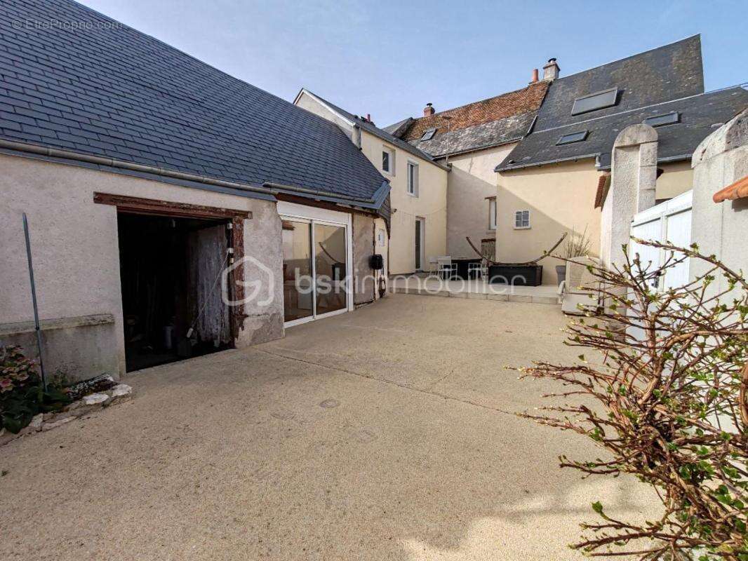 Maison à CHEVILLY