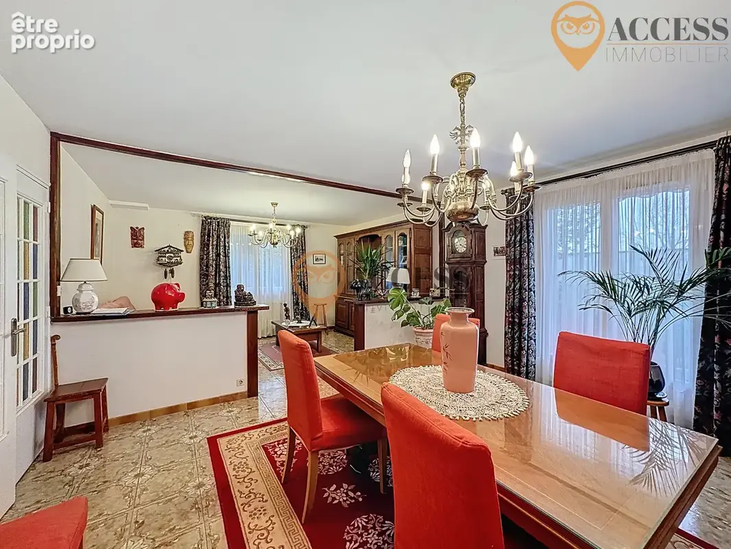 SOISY-SOUS-MONTMORENCY - Maison familiale de 206m2 sur 1411m2 de terrain ! - photo 2