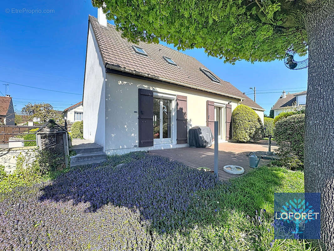 Maison à CHILLY-MAZARIN