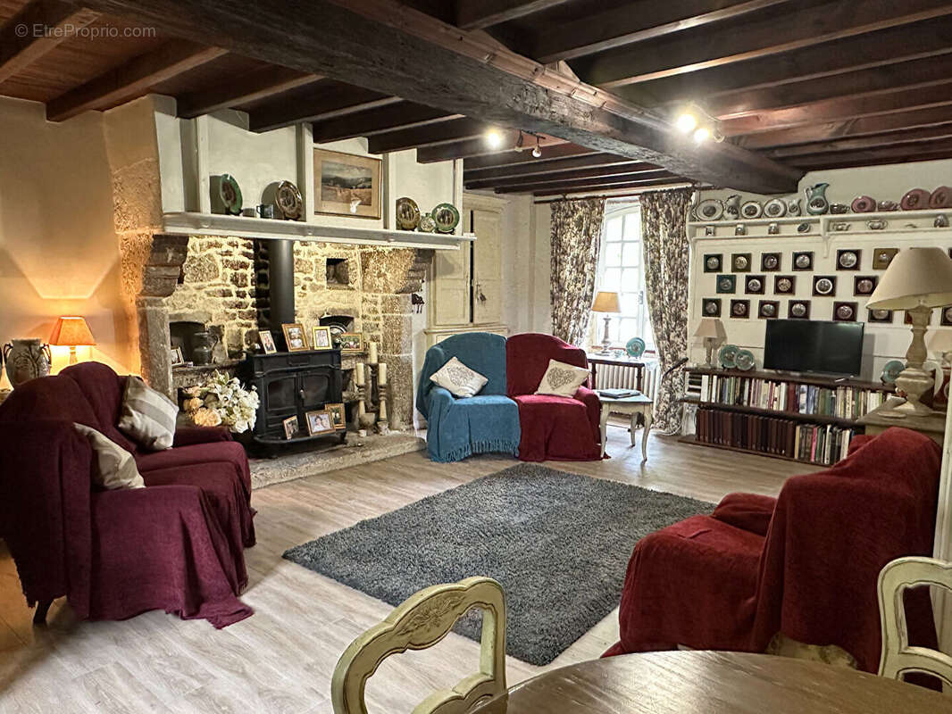 Charmante maison de pays avec dépendances. - photo 5
