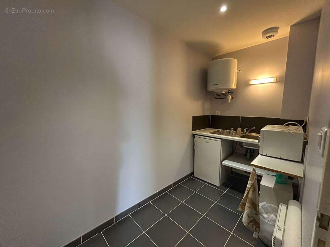 Commerce à SAINT-SULPICE