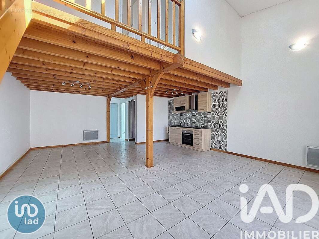 Photo 2 - Appartement à ROMILLY-SUR-SEINE