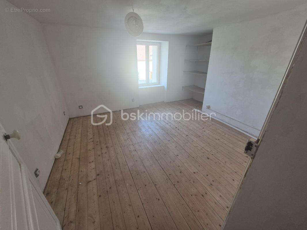 Maison à Venizy - photo 8