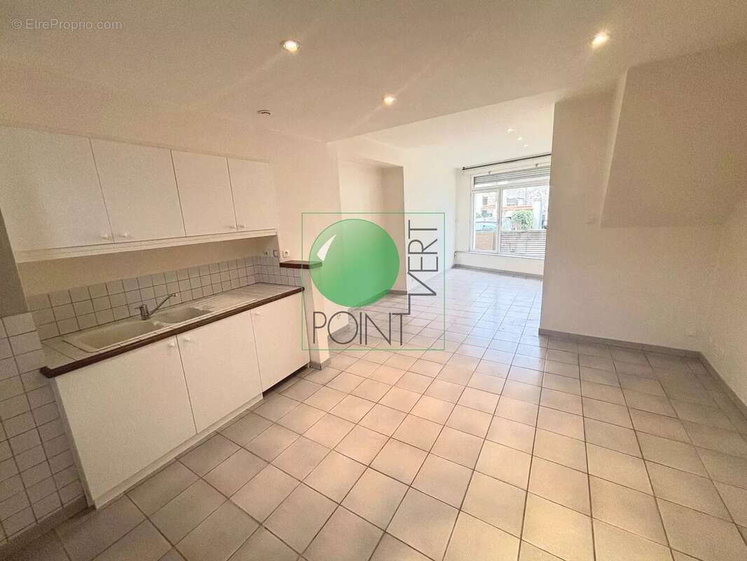 Appartement à LA FERTE-ALAIS