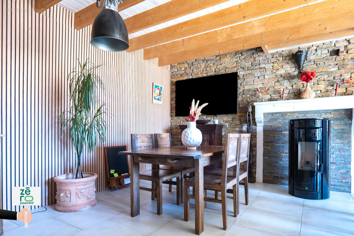Maison familiale prête à vivre   Piscine, jardin sans vis-à-vis et aucun travaux ! - photo 4