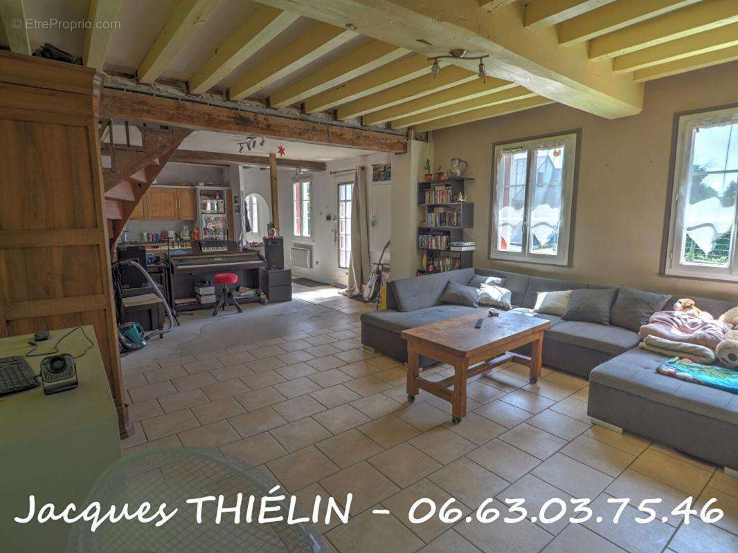Maison à LONGUE-JUMELLES