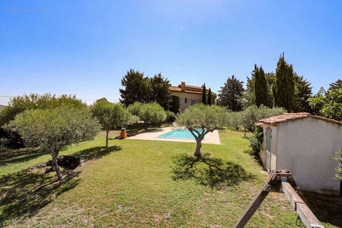 Villa 5 chambres sur terrain 2000m2 avec piscine à 2 pas du village de flayosc - photo 33
