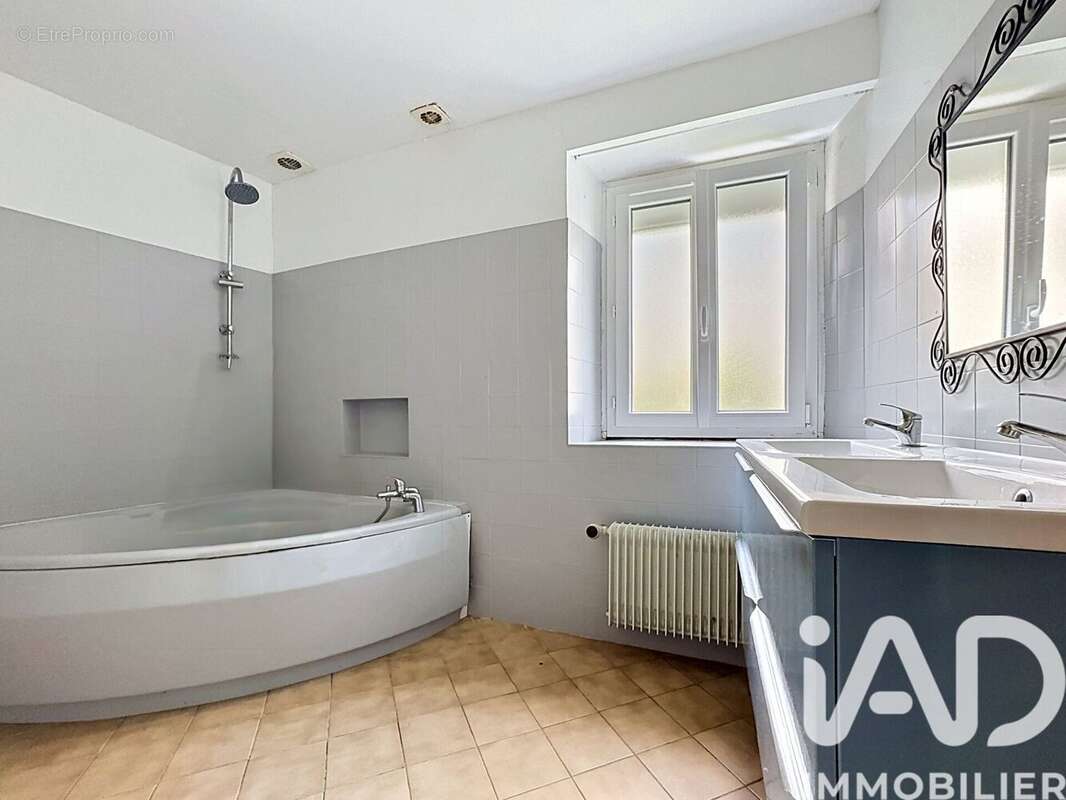 Maison 90 m² à Mondonville-Saint-Jean  - photo 3