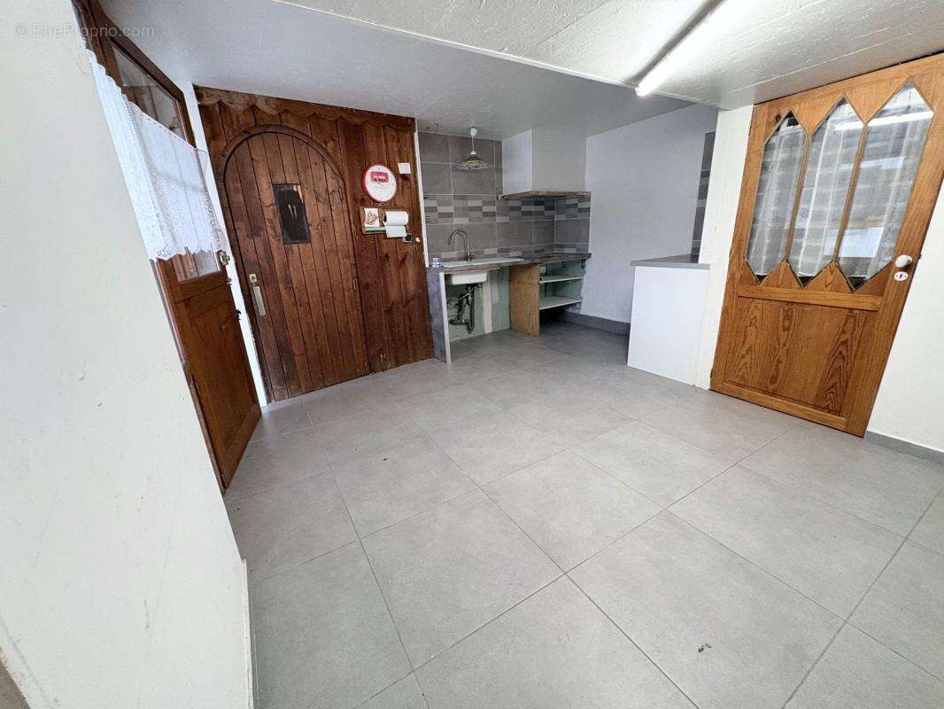 Prix à la baisse pour cette belle Maison avec dépendances !! - photo 11