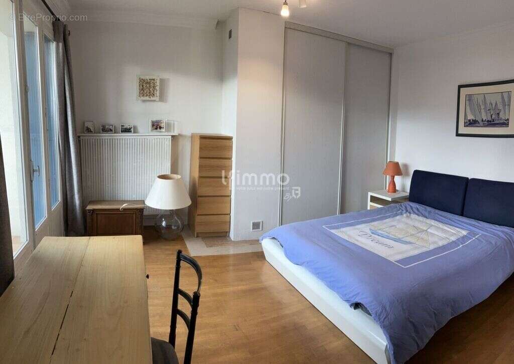 Maison à SAINT-GENIS-LAVAL