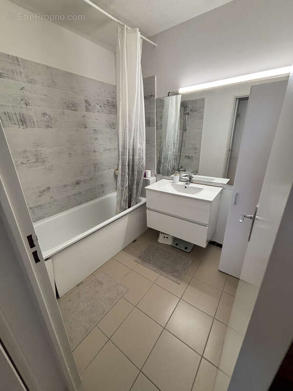 Appartement à PONT-SAINT-ESPRIT