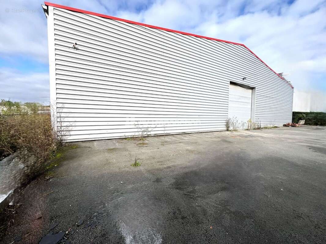 855 m² à Caen  - photo 73