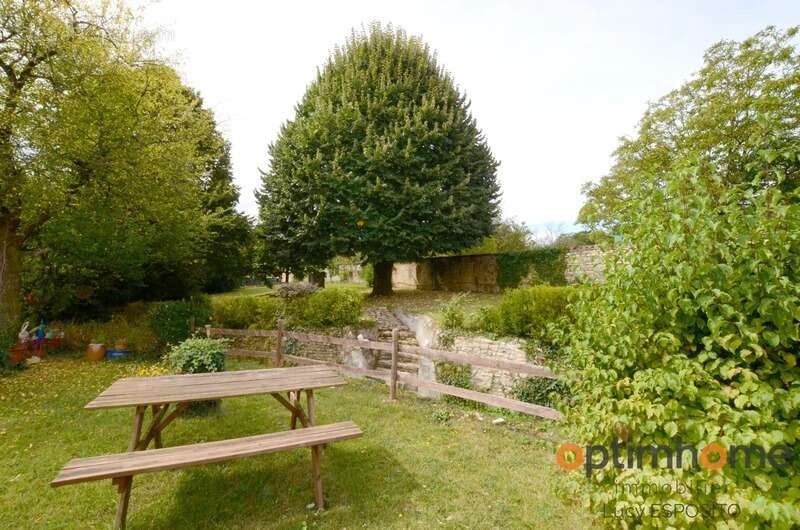 Maison à CHAMPAGNE-MOUTON