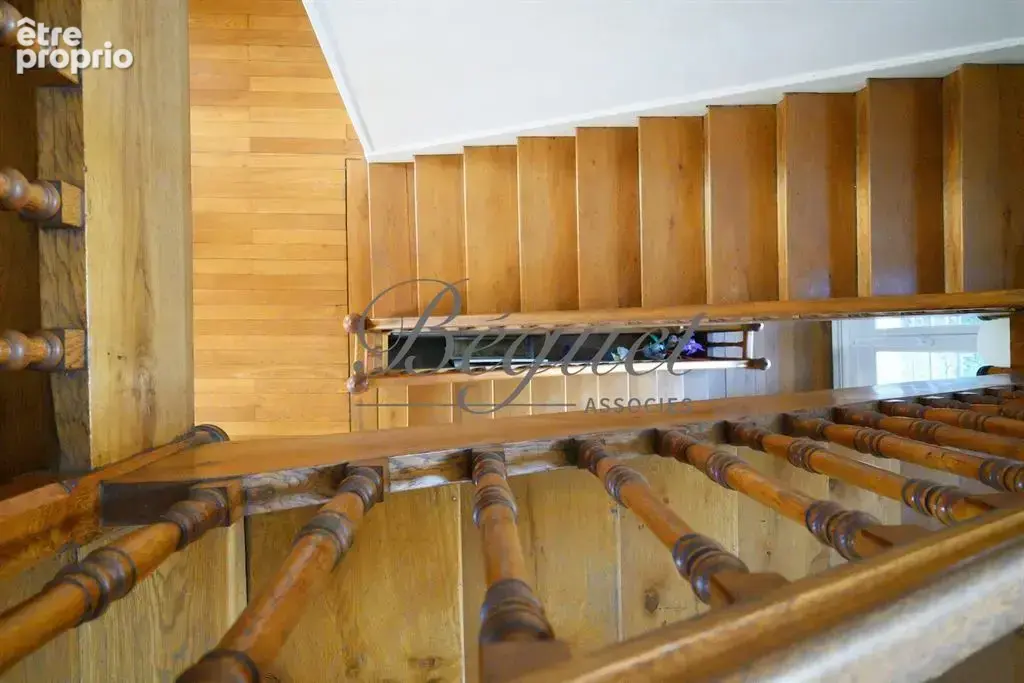 Tours (37000) – Maison de ville de 310 m², 6 chambres, garage fermé – Indre-et-Loire, Centre-Val de Loire - photo 12
