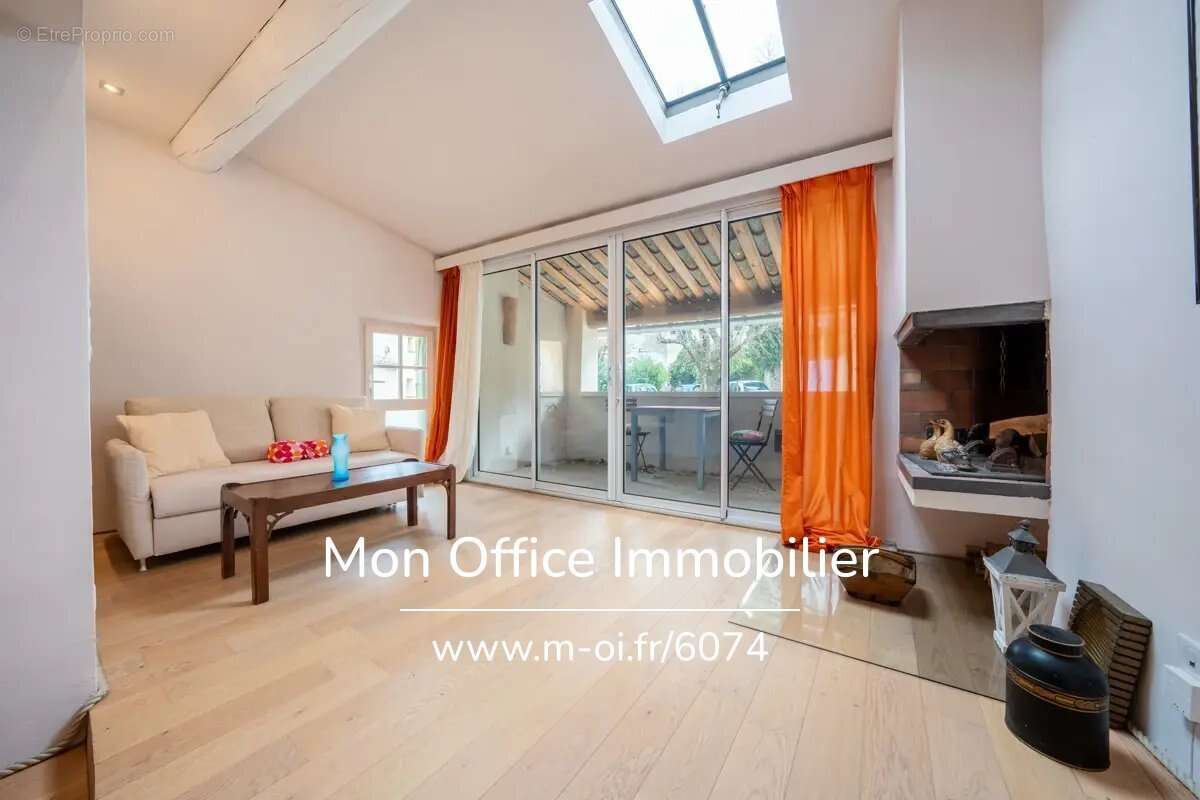 Maison à LOURMARIN