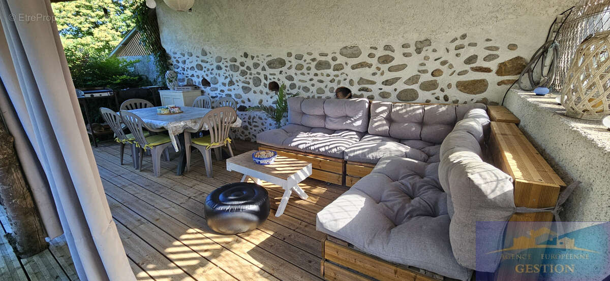 Maison à LAMARQUE-PONTACQ