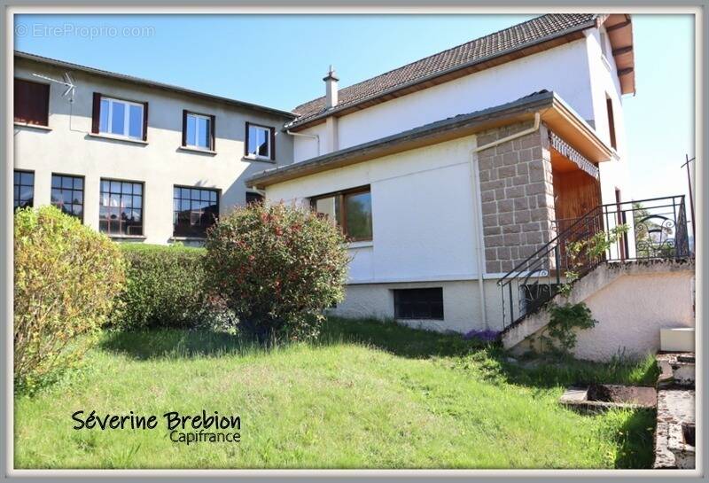 Maison à CHABRELOCHE