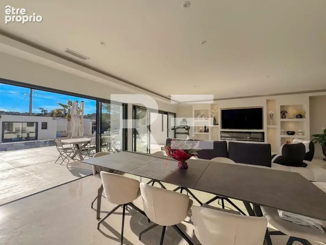 Magnifique villa contemporaine de plain-pied avec piscine - photo 15