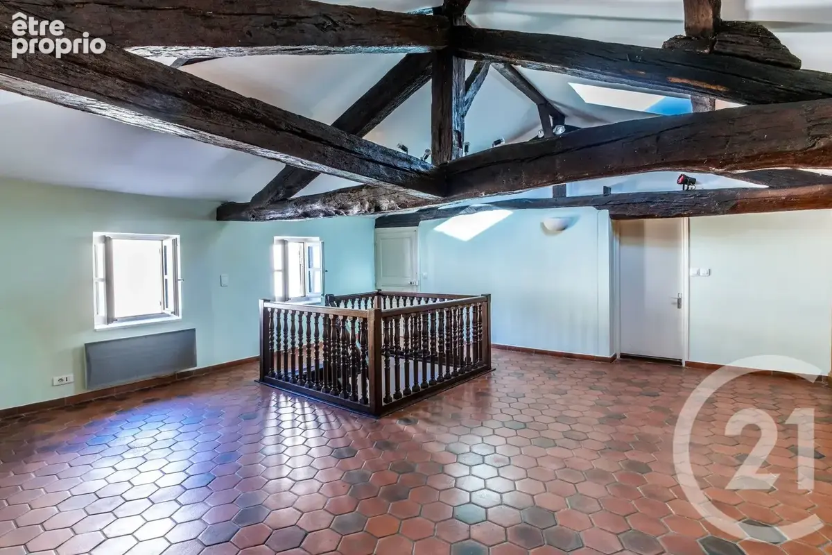 Maison 5 pièces 155 m² à vendre à Trevoux (01600) - photo 10