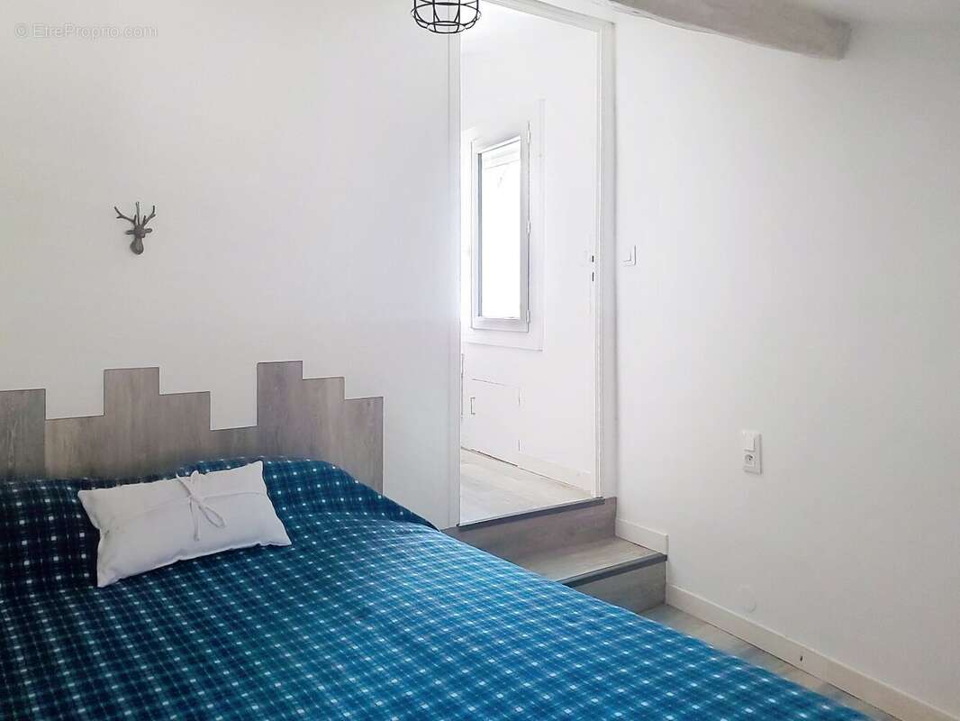 Maison à SAINT-GENIES-DE-VARENSAL