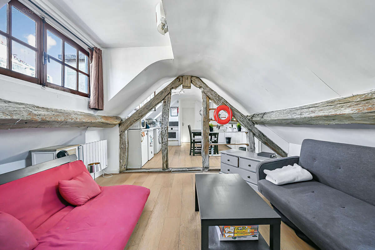 Appartement à PARIS-11E