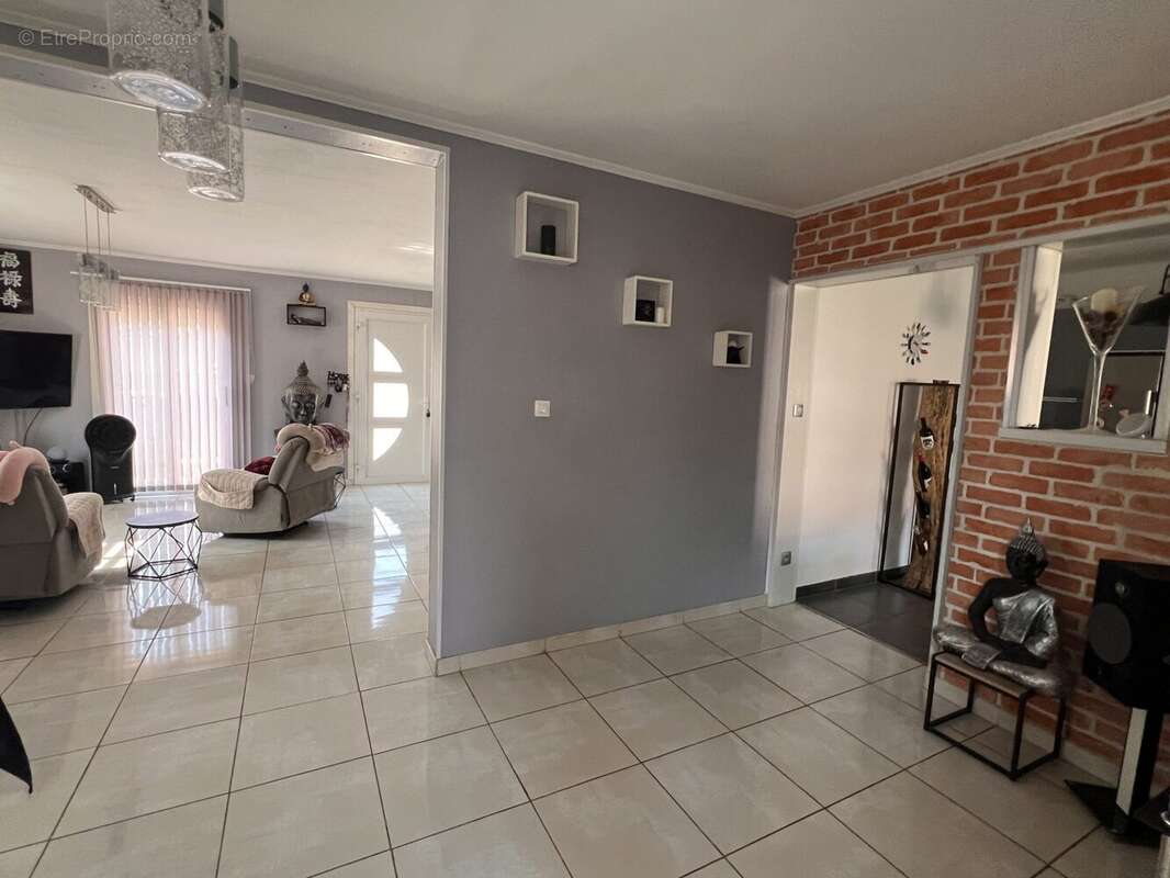 Maison 137 m² à Corneilla-La-Riviere  - photo 4
