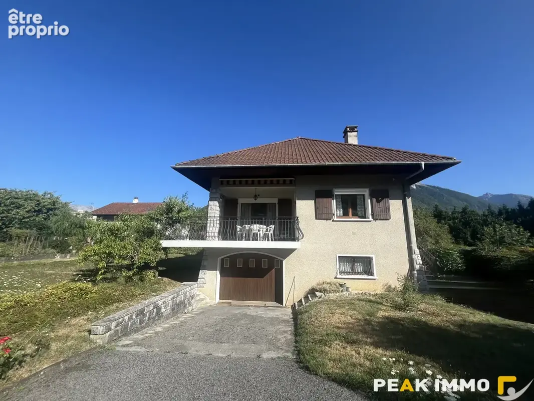 A vendre  Maison familiale avec beau potentiel sur une parcelle de 2 115 m2 à Faverges - photo 3
