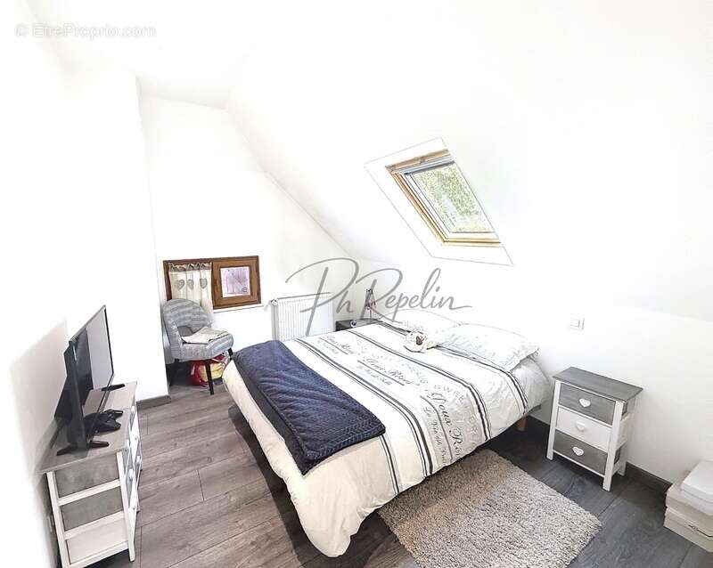 Maison de ville triplex T5 de 140m2 avec Parkings extérieur - photo 8