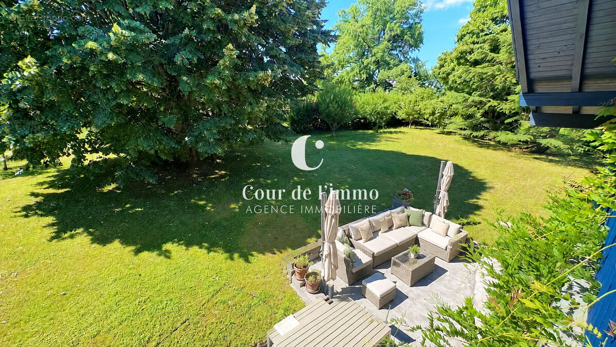 FEIGÈRES   Corps de ferme du XVIIIe siècle rénové   À 3 min de Genève A VENDRE - photo 21