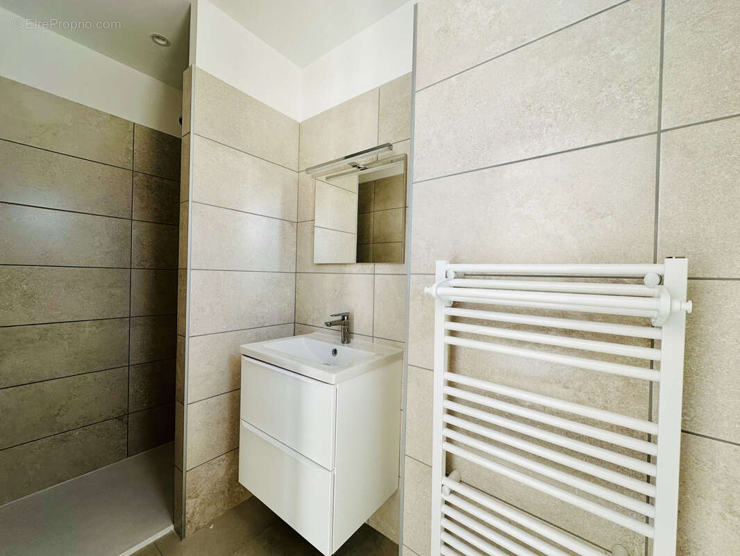 - lattes centre - villa contemporaine neuve 2026, quartier prise, materiaux haut de gamme, a 50m du tram et co - photo 6