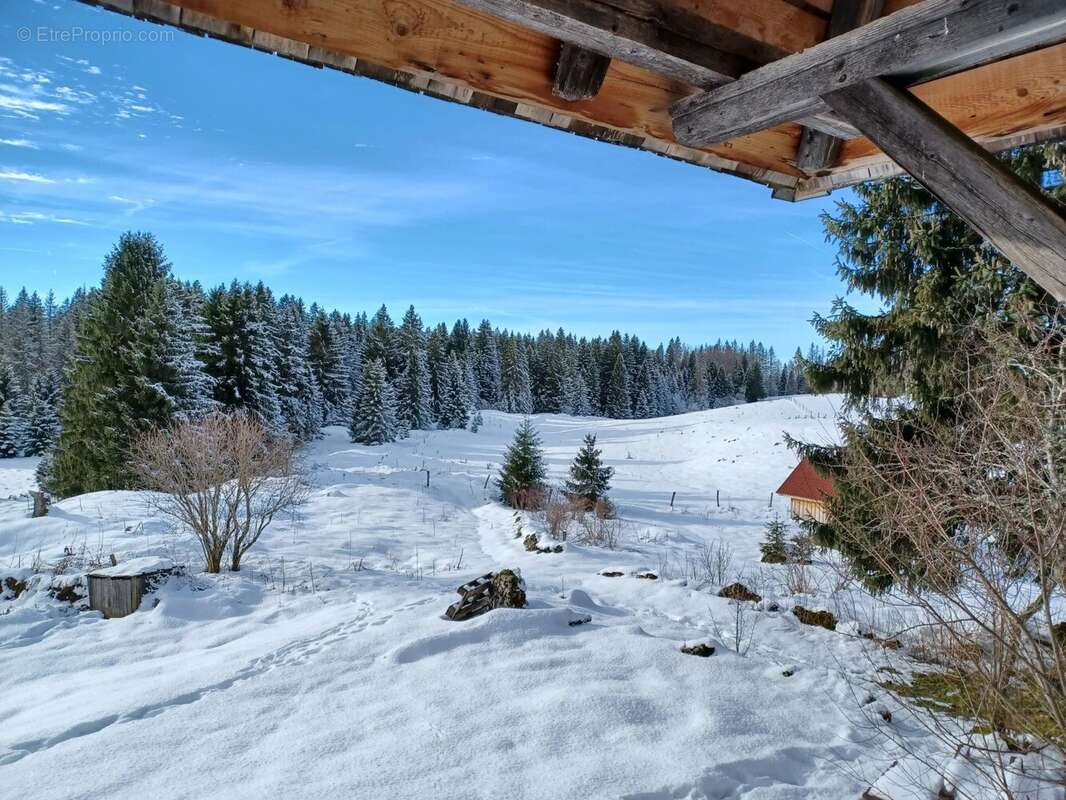 Maison à LES MOUSSIERES