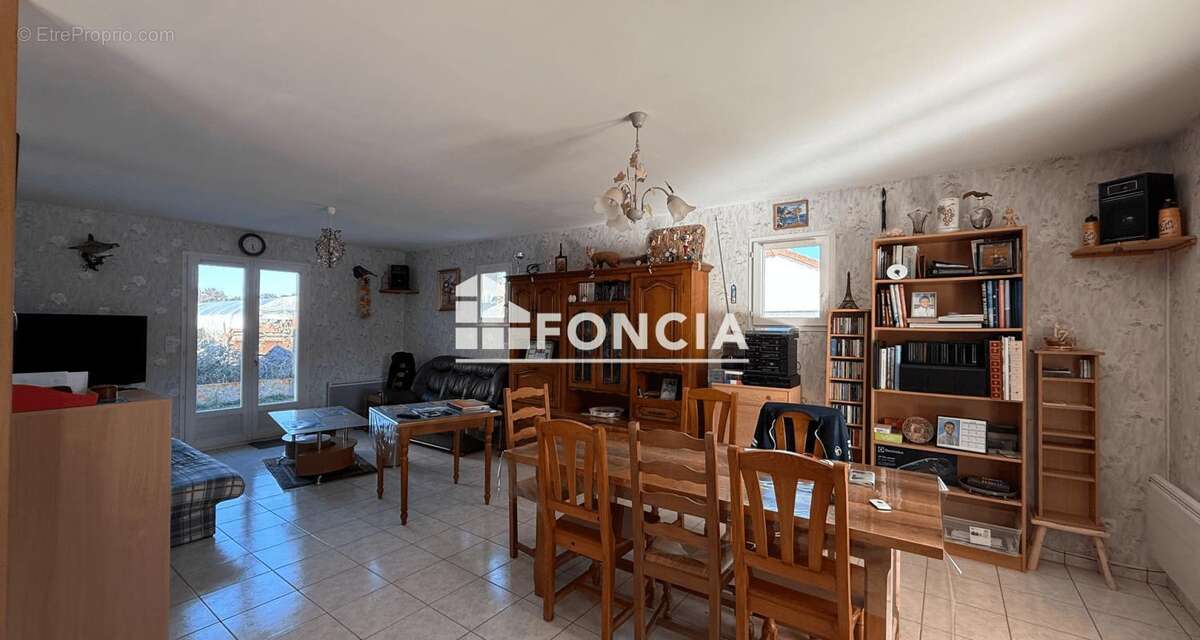 Maison à PARCAY-SUR-VIENNE