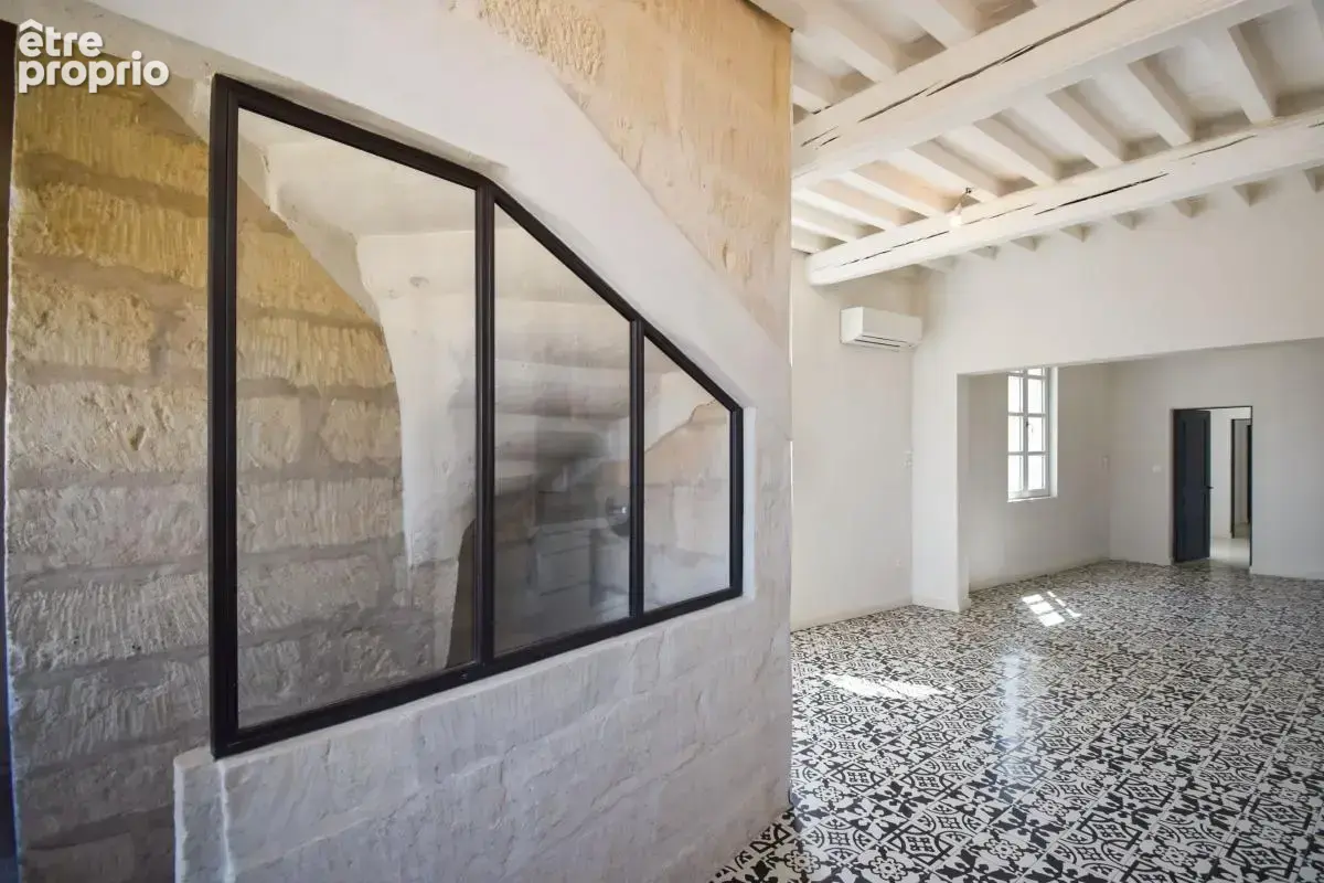 Centre d'Uzès, beau duplex rénové et climatisé - photo 10