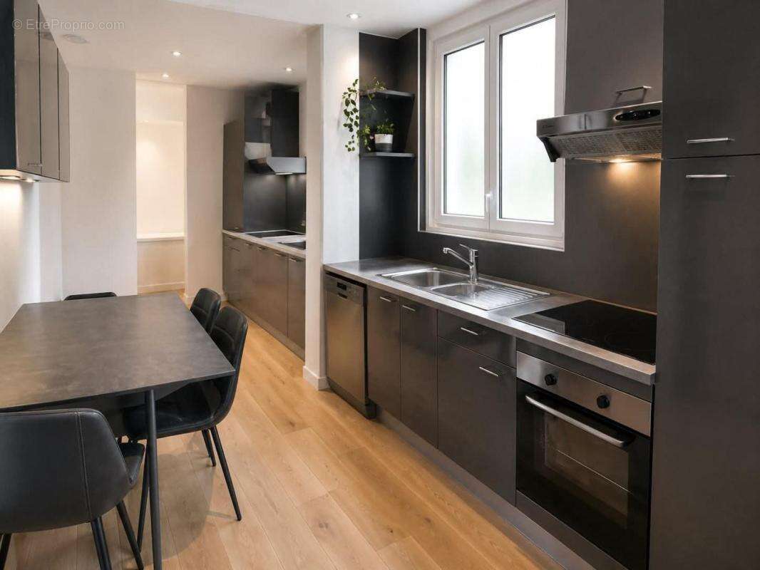 NOUVEAUTÉ !! Bel appartement hyper-centre-ville, vue Mayenne - photo 2