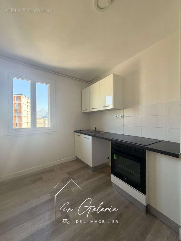 Beau t2 sur les grands boulevards en etage eleve - photo 3