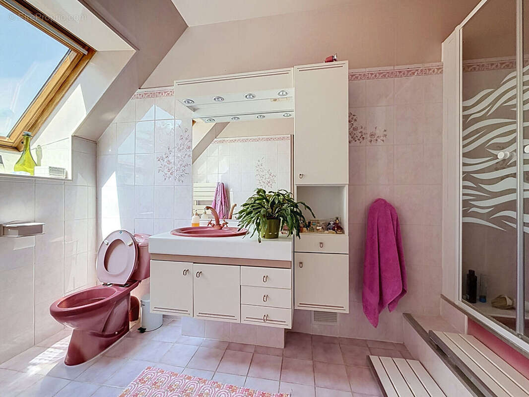 Maison 220 m² à Maurepas  - photo 18
