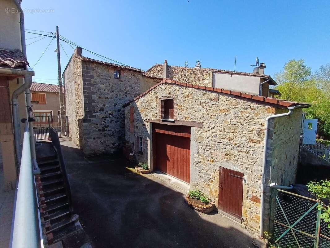 Maison à BILLOM