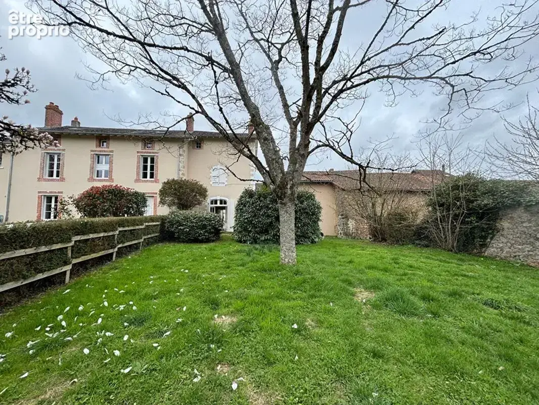 Maison à FLAVIGNAC