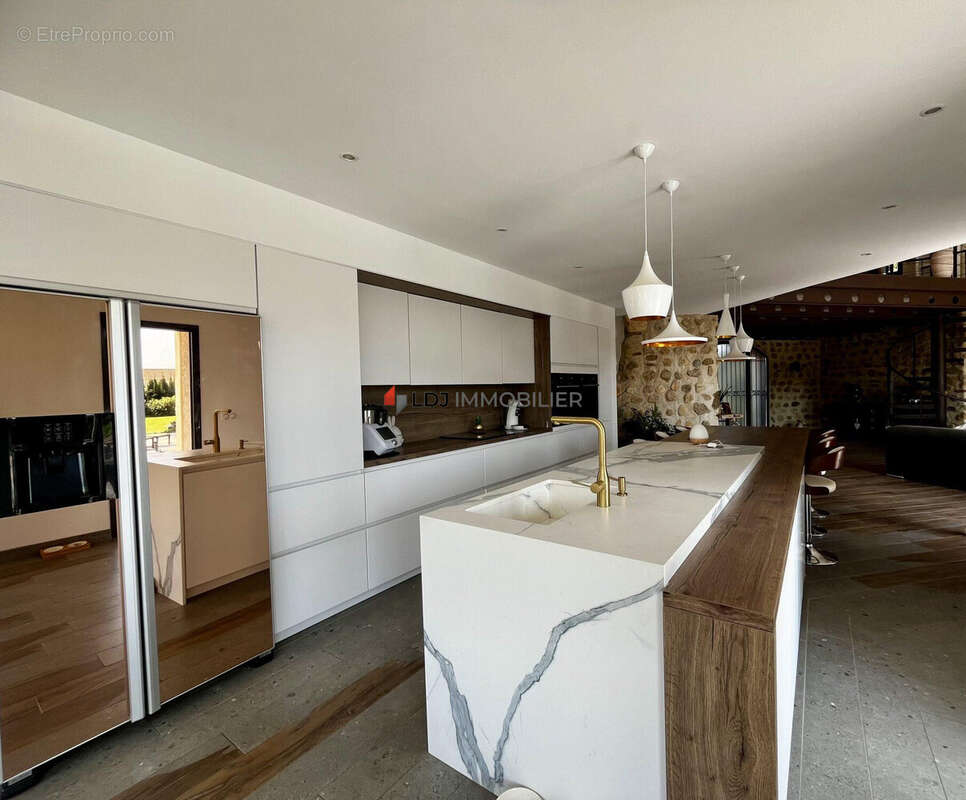 Maison à SAINT-FELIU-D&#039;AVALL