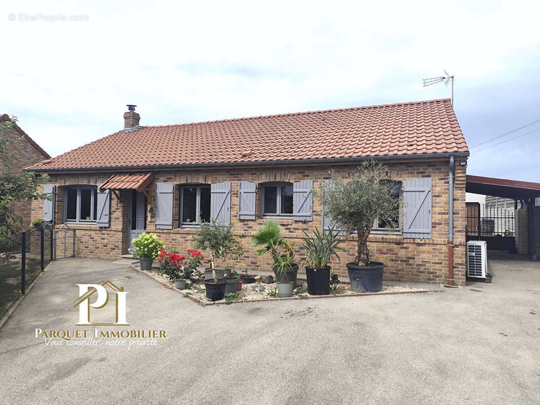 Maison à AVELUY
