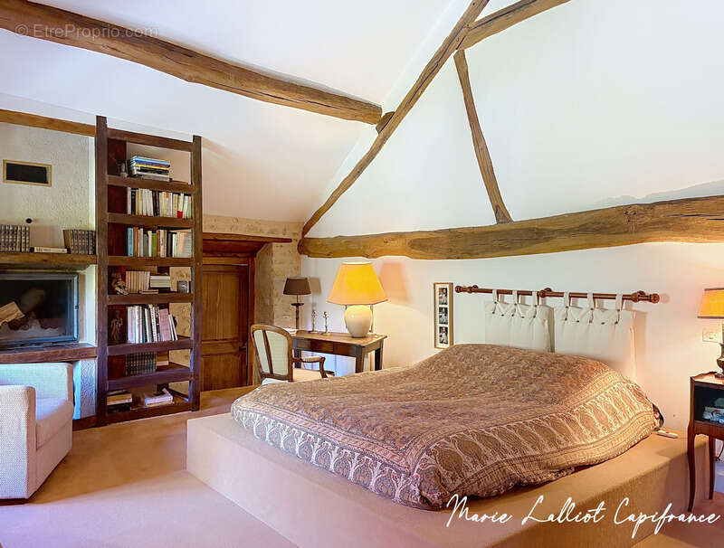 Maison à LA CHAPELLE-LA-REINE